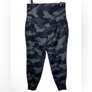 Old Navy Active Women’s Maternity Full-Panel High Rise PowerSoft Joggers Camo Sm